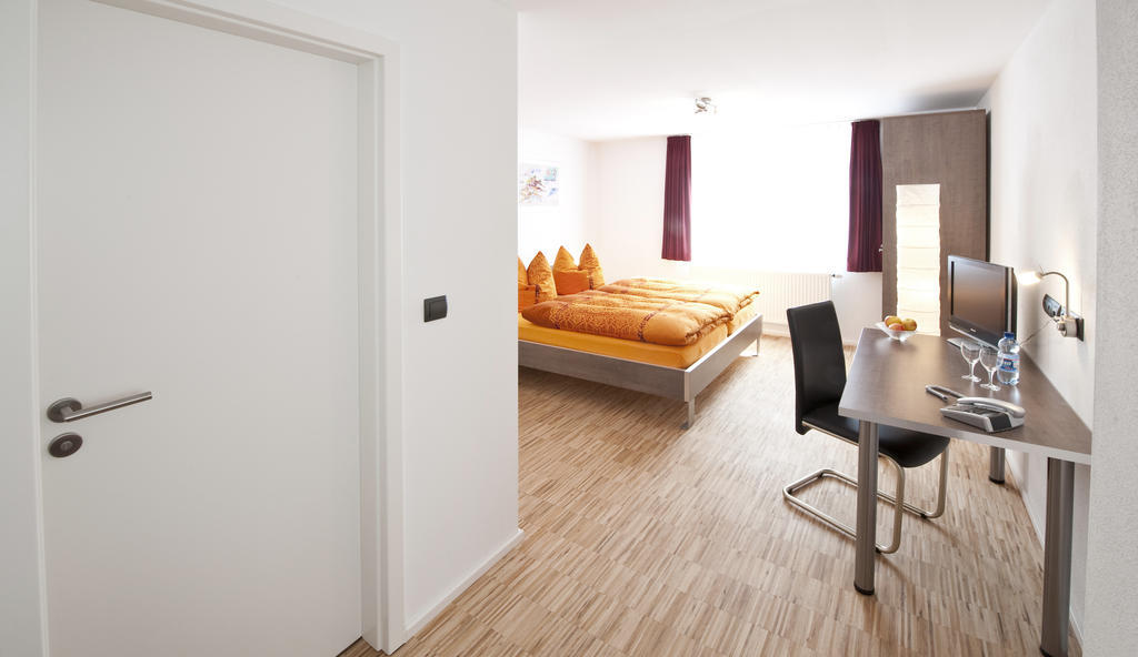 Hotel Merlin Filderstadt Exteriér fotografie