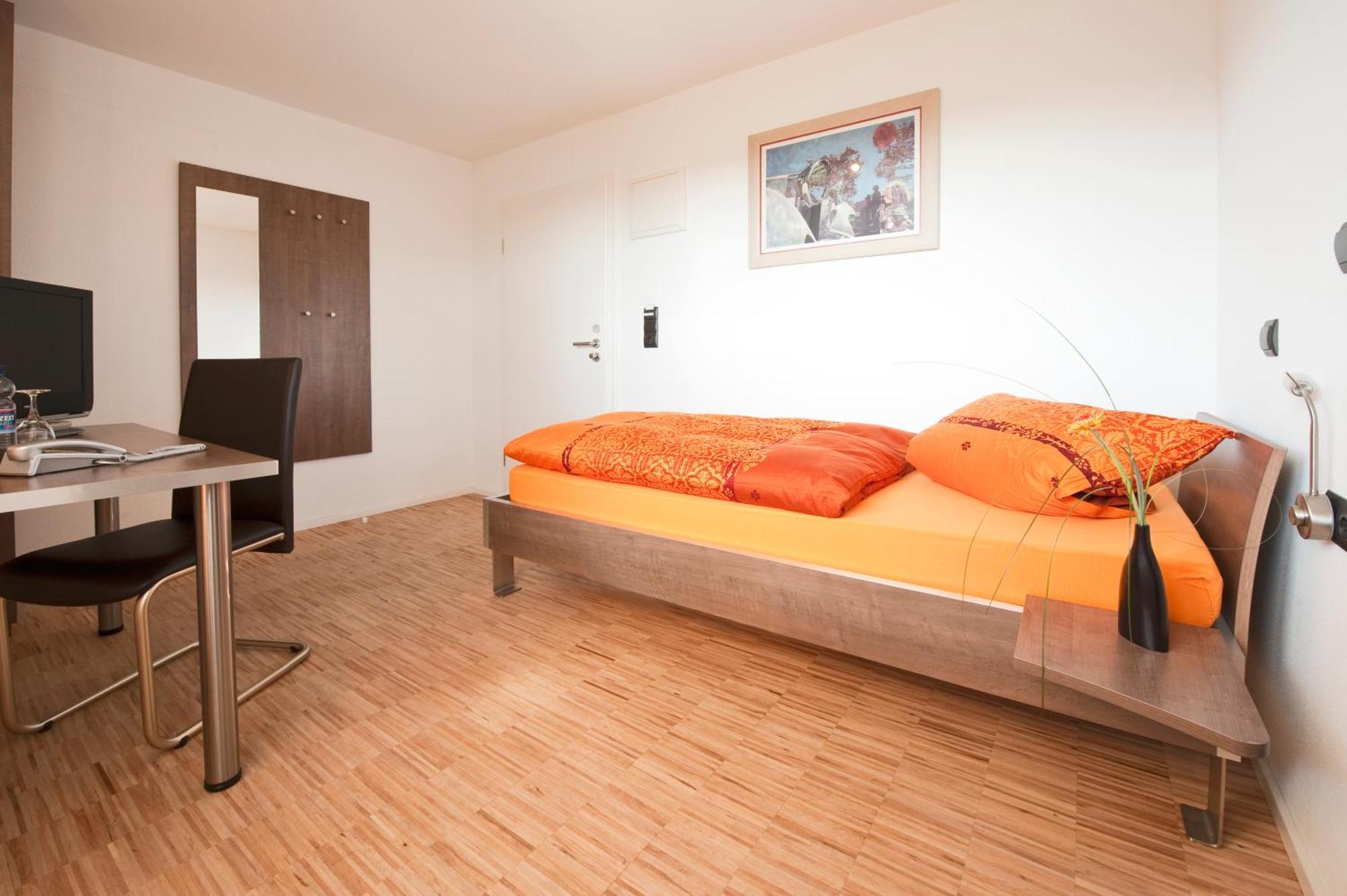 Hotel Merlin Filderstadt Exteriér fotografie